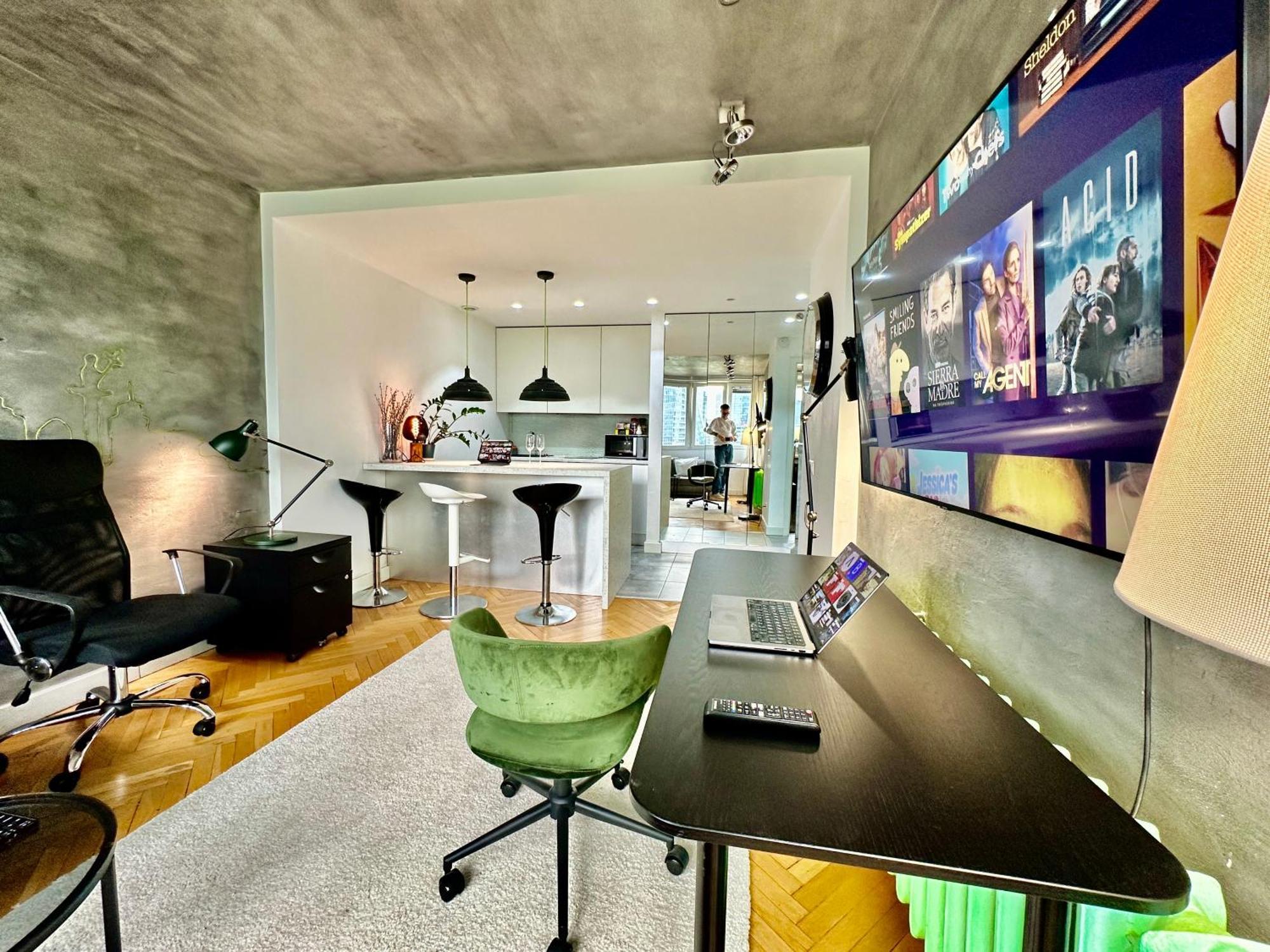 Palace 2 Wifi 600 Mbs 55'Tv Netflix Hbo 2Xmetro Appletv Warschau Exterior foto